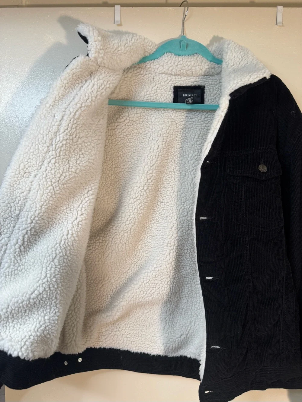 Forever 21 Men’s Black Corduroy Jacket with White Sherpa Lining